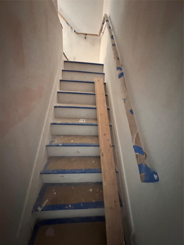 982 E 106th St, Brooklyn, NY 11236 - view of stairway