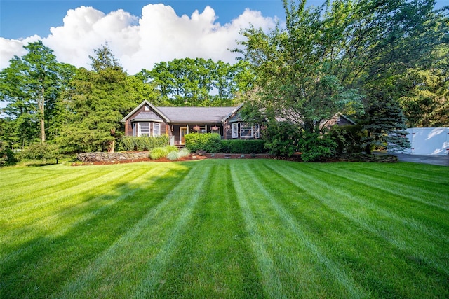 322 Union School Rd, Middletown, NY 10941 - single story home with a front lawn