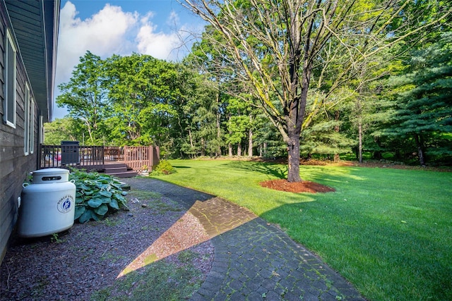 322 Union School Rd, Middletown, NY 10941 - view of green lawn featuring a deck