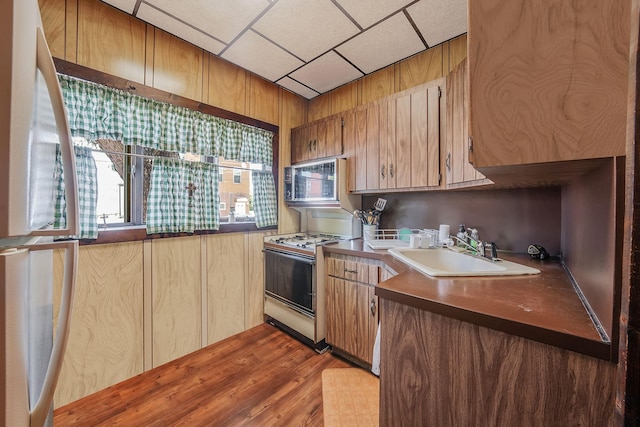 6842 78th St, Flushing, NY 11379 - photo 5