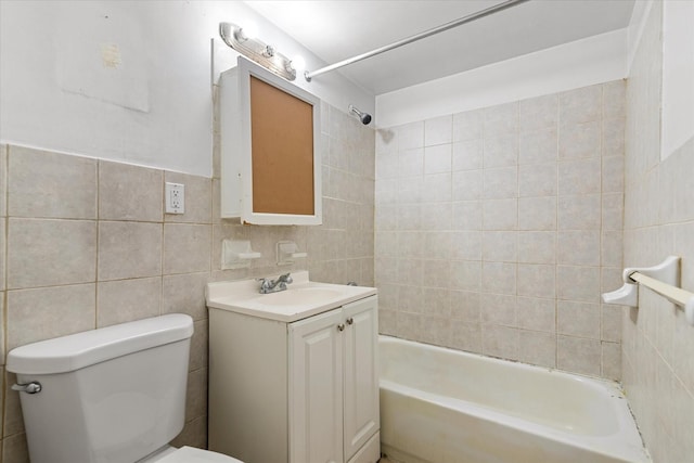 718 Garden St, Bronx, NY 10457 - bathroom featuring vanity, tile walls, and tub / shower combination