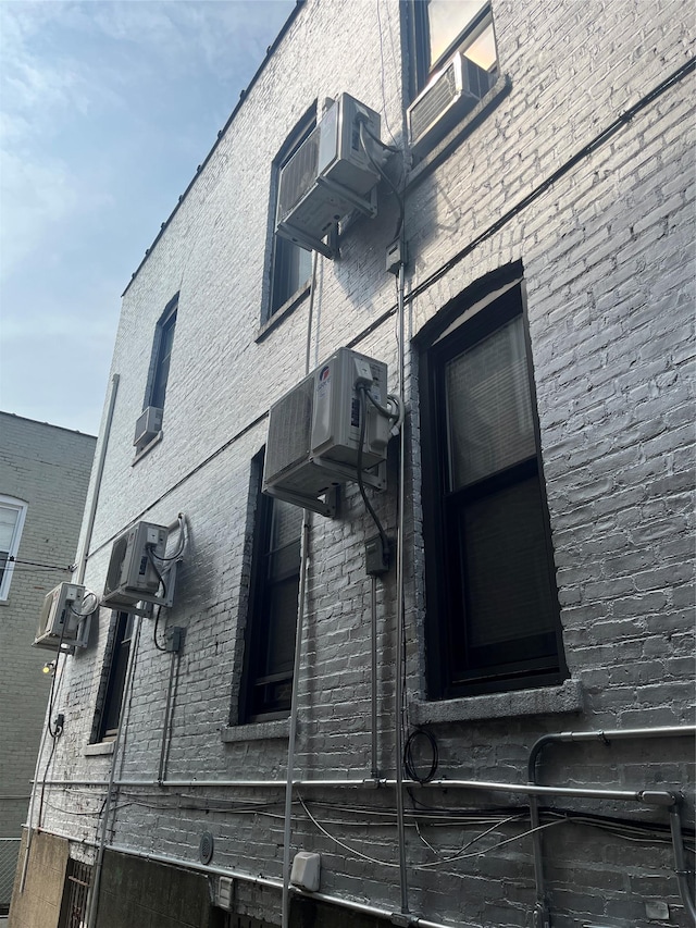 1004 Rhinelander Ave, Bronx, NY 10462 - view of property exterior with brick siding