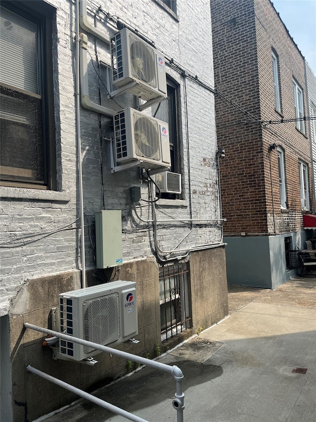 1004 Rhinelander Ave, Bronx, NY 10462 - view of building exterior