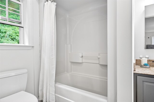18 Jenkins Ct, Ossining, NY 10562 - full bathroom with vanity and shower / bath combination with curtain