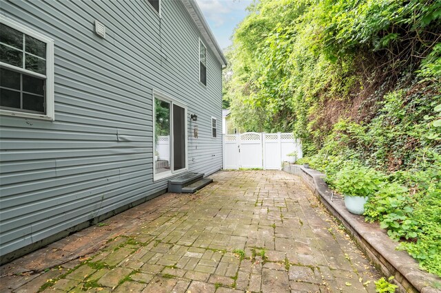 18 Jenkins Ct, Ossining, NY 10562 - view of patio / terrace
