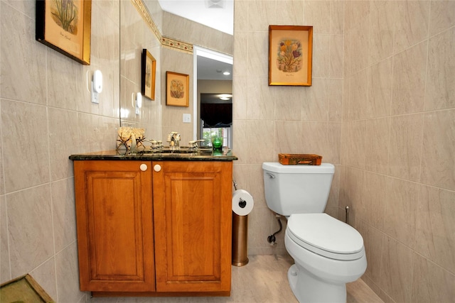 15 Howard Ct, Plainview, NY 11803 - bathroom featuring tile walls and vanity