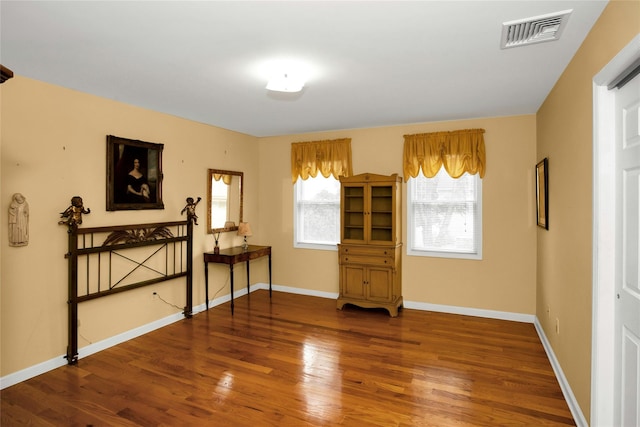15 Howard Ct, Plainview, NY 11803 - unfurnished room with wood finished floors and baseboards