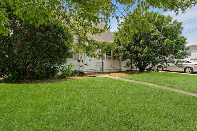 302 Waukena Ave, Oceanside, NY 11572 - view of green lawn
