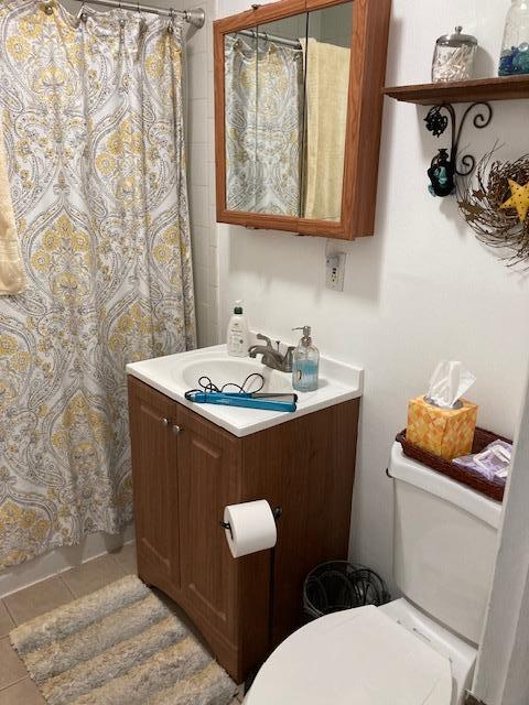 24 Village Park Dr Unit 3F, Fishkill, NY 12524 - bathroom with tile patterned floors, vanity, and a shower with curtain
