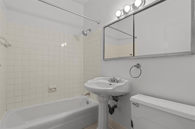 4455 Douglas Ave Unit 3Fe, Bronx, NY 10471 - bathroom with toilet and shower / washtub combination