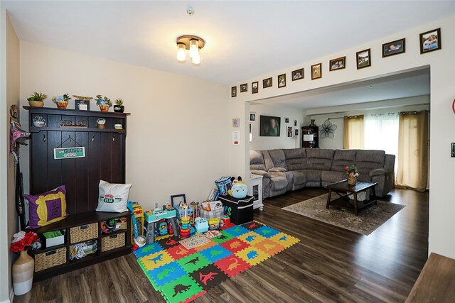 15 Juniper Ct Unit 15, Selden, NY 11784 - living area with wood finished floors