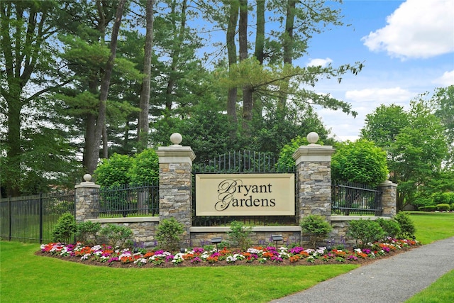 13 Bryant Cres Unit 1F, White Plains, NY 10605 - view of community / neighborhood sign