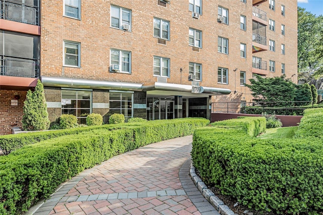 5550 Fieldstone Rd Unit 1C, Bronx, NY 10471 - view of community