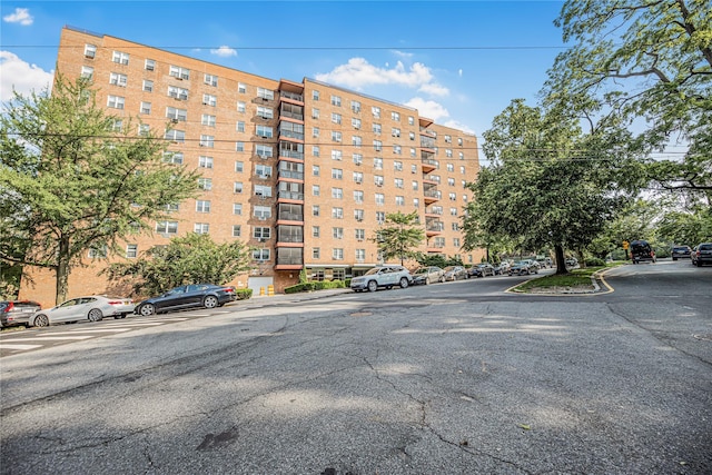5550 Fieldstone Rd Unit 1C, Bronx, NY 10471 - view of apartment building / complex