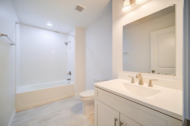 31 Pinto Rd W, Middletown, NY 10941 - bathroom with vanity and bathtub / shower combination