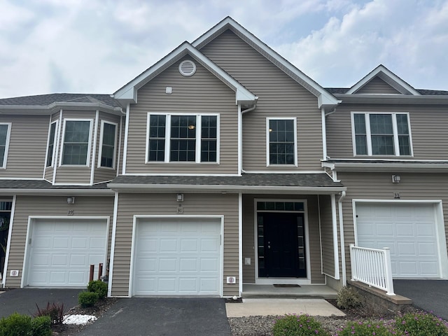 31 Pinto Rd W, Middletown, NY 10941 - view of property with driveway and a garage
