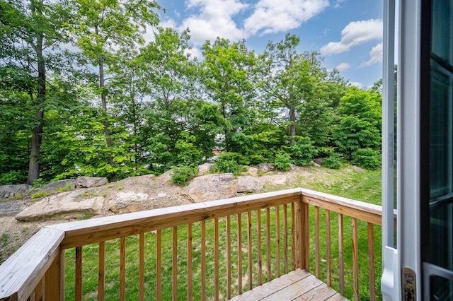 31 Pinto Rd W, Middletown, NY 10941 - deck featuring a yard