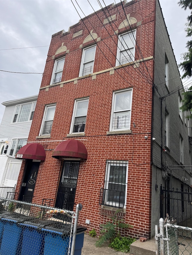 3012 Bronxwood Ave, Bronx, NY 10469 - view of property with brick siding