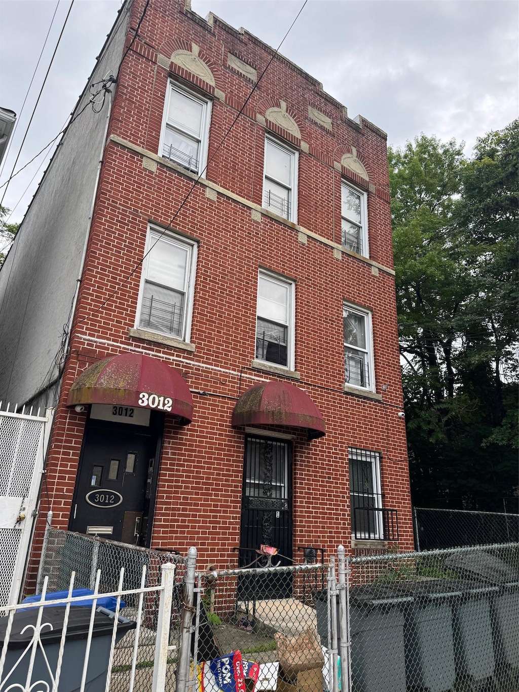 3012 Bronxwood Ave, Bronx, NY 10469 - view of building exterior