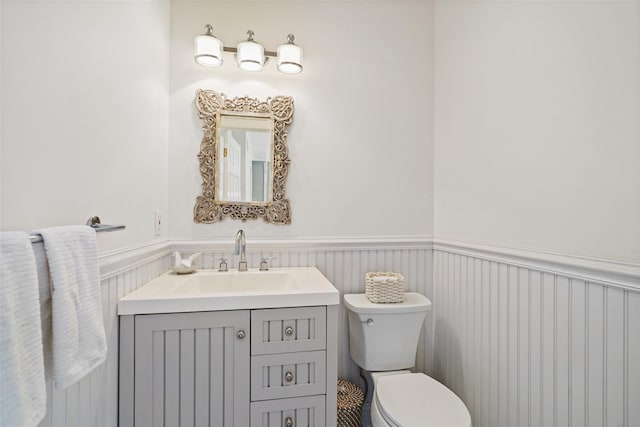10 Inverness Ct, White Plains, NY 10605 - half bath with wainscoting and vanity