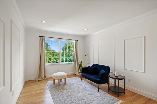 10 Inverness Ct, White Plains, NY 10605 - living area with crown molding, light wood-style floors, and recessed lighting