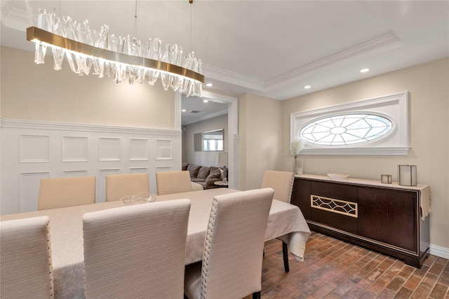 95 Falmouth Pl, Albertson, NY 11507 - dining room featuring crown molding, recessed lighting, and a tray ceiling