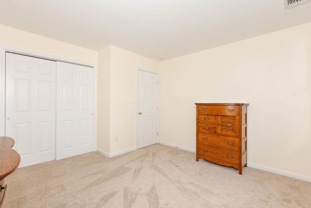 195 Bridle Way, Oakdale, NY 11769 - carpeted bedroom featuring baseboards and a closet