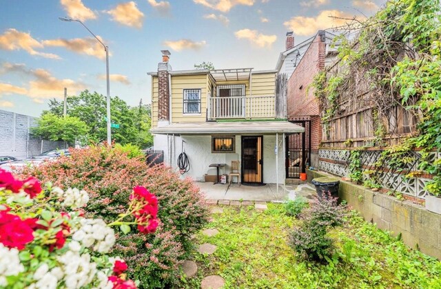 5736 75th St, Middle Village, NY 11379 - photo 1