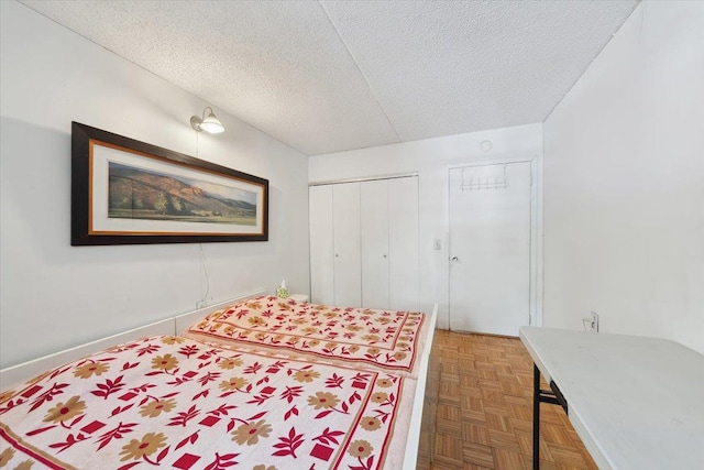 1901 Madison Ave Unit 105, New York Manhattan, NY 10035 - bedroom with a textured ceiling