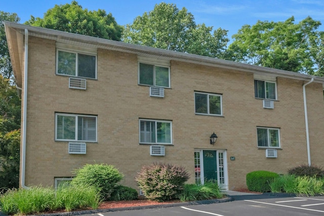 13 Scenic Dr Unit D, Croton-On-Hudson, NY 10520 - view of property featuring uncovered parking