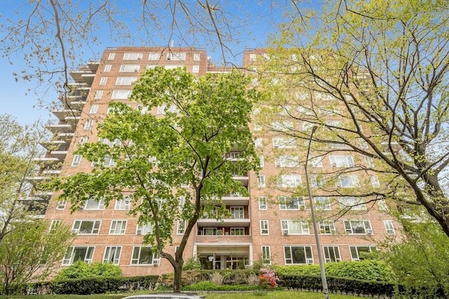 5355 Henry Hudson Pkwy W Unit 5C, Bronx, NY 10471 - view of apartment building / complex