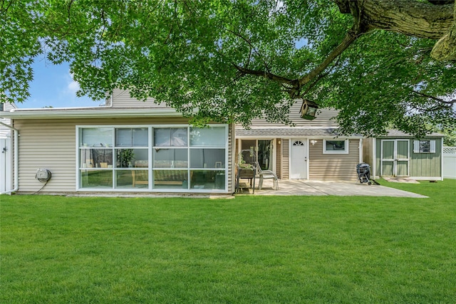 23 Crown Ln, Westbury, NY 11590 - photo 26
