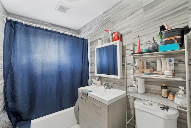 2328 Ellis Ave, Bronx, NY 10462 - bathroom with vanity, tile walls, and shower / bath combo