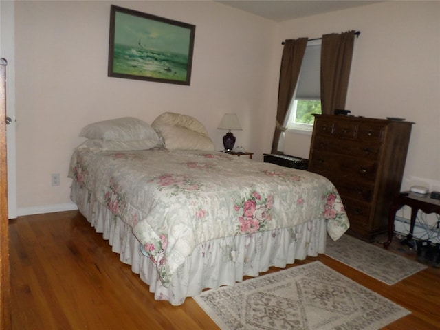 6 Kingsville Dr, Monroe, NY 10950 - bedroom featuring wood finished floors and baseboards