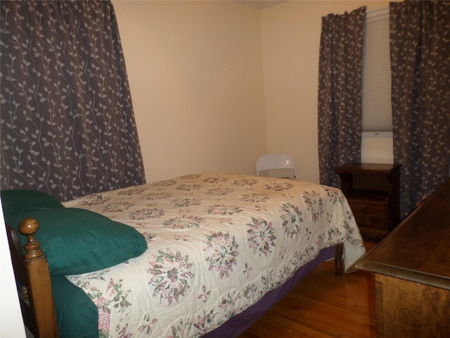 6 Kingsville Dr, Monroe, NY 10950 - bedroom with wood finished floors