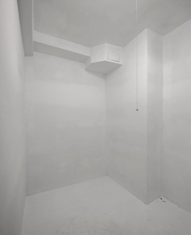 21-15 34th Ave Unit 8B, Astoria, NY 11106 - view of bathroom