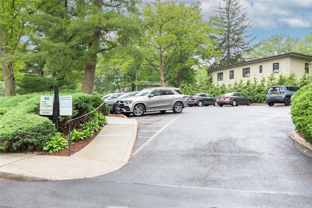 18 Channing Pl Unit 2R, Eastchester, NY 10709 - view of uncovered parking lot