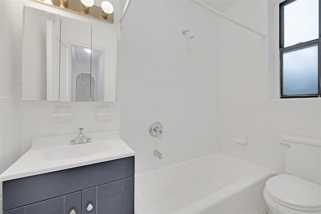 2506 Davidson Ave Unit 3C, Bronx, NY 10468 - full bathroom featuring vanity and washtub / shower combination