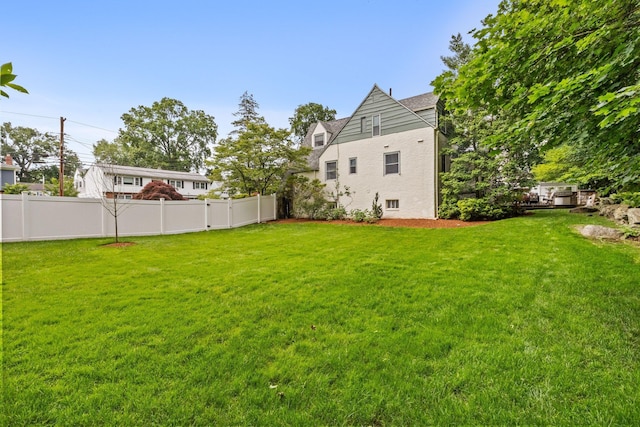 100 Norman Rd, New Rochelle, NY 10804 - view of yard
