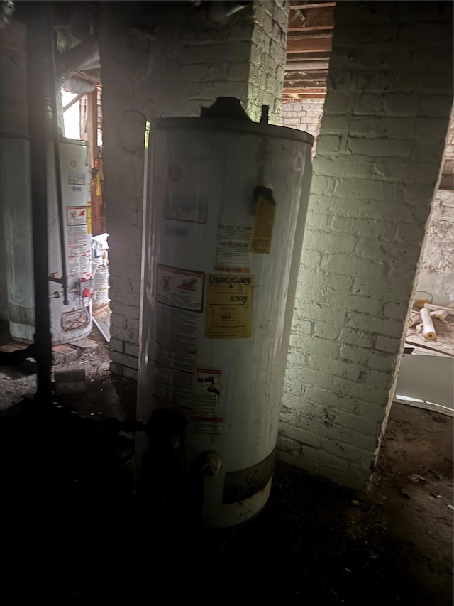 111 S Fulton Ave, Mount Vernon, NY 10550 - utility room featuring gas water heater