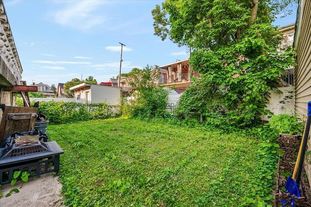 2312 Morgan Ave, Bronx, NY 10469 - view of yard