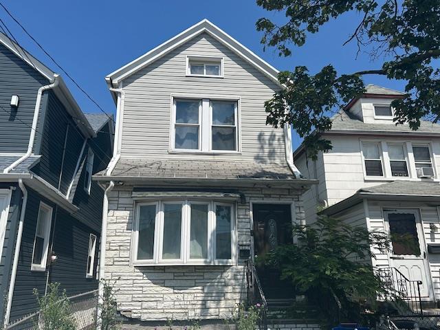 105-15 171st St, Jamaica, NY 11433 - photo 1