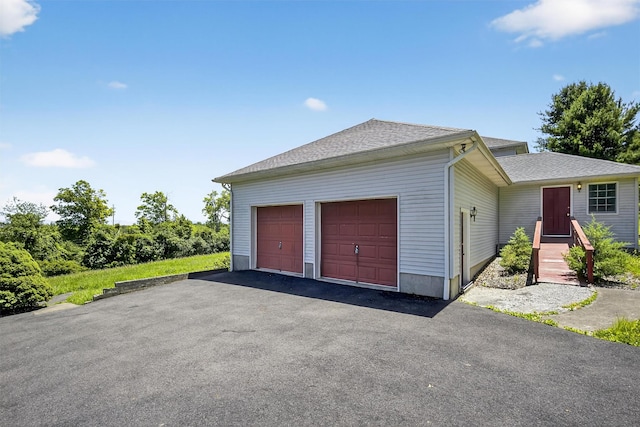 561 Toleman Rd, Rock Tavern, NY 12575 - view of garage