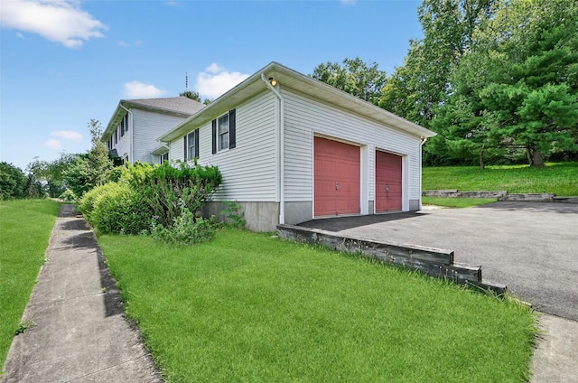 561 Toleman Rd, Rock Tavern, NY 12575 - view of garage