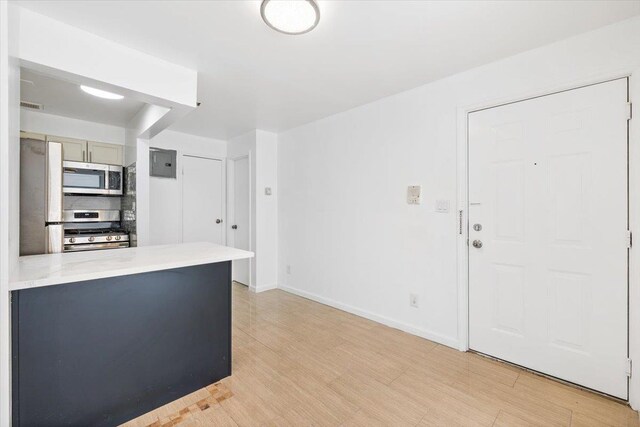 92-10 175th St, Jamaica, NY 11433 - photo 26
