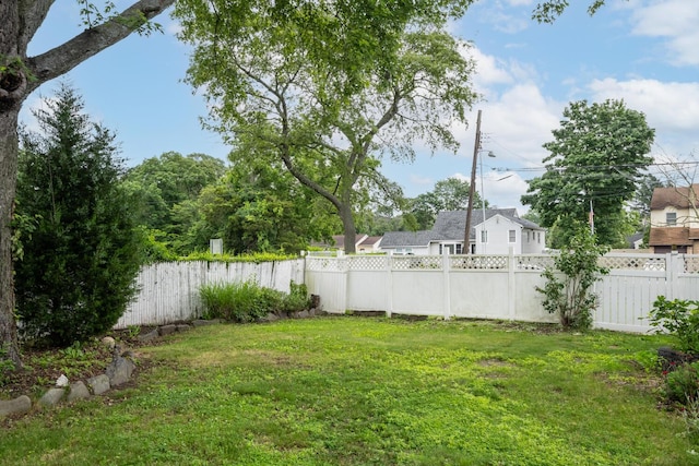 1464 Potter Blvd, Bay Shore, NY 11706 - view of yard