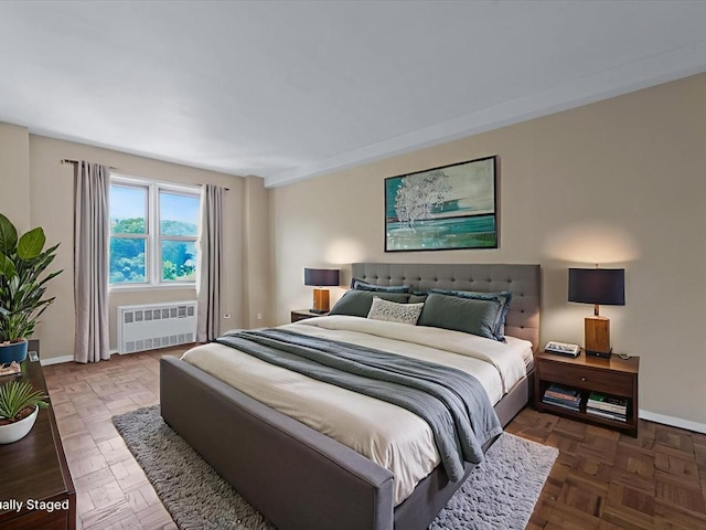 5500 Fieldstone Unit 4Ii, Bronx, NY 10471 - bedroom featuring radiator and baseboards