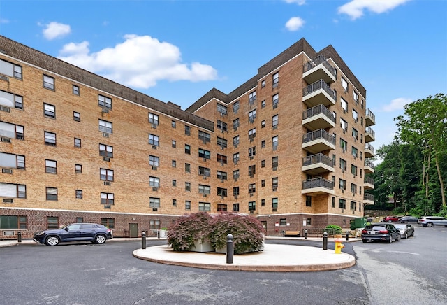 505 Central Ave Unit 408, White Plains, NY 10606 - view of apartment building / complex