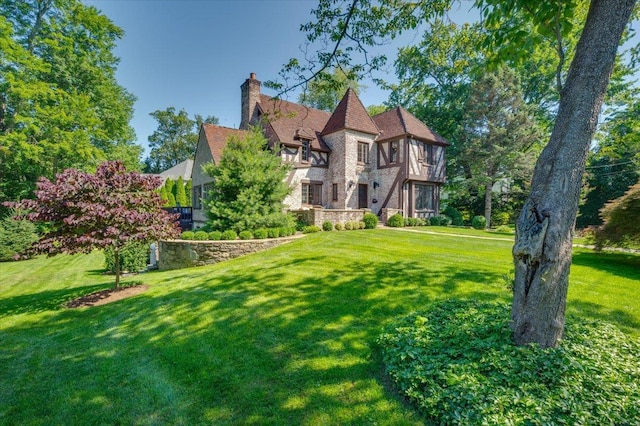 566 Forest Ave, New Rochelle, NY 10804 - photo 1