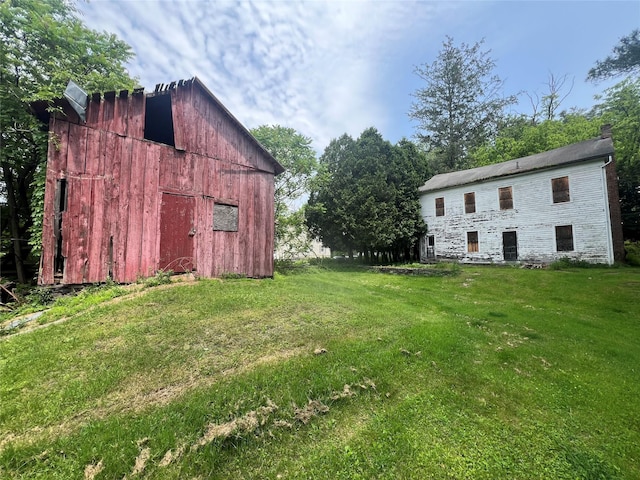 60 Cochecton Rd, Cochecton, NY 12726 - view of grassy yard with an outdoor structure and a barn
